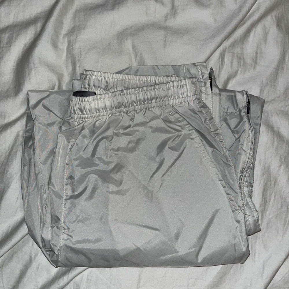 Small white nike snowpants